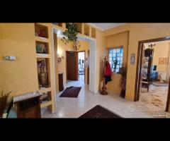 Castelvetrano casa ind. con ampio garage - 9