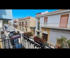 Castelvetrano casa ind. con ampio garage - 17