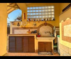 Villetta a schiera - con giardino - 10