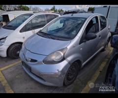 Toyota Aygo 2008 Demolita - Per Ricambi