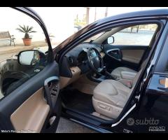 TOYOTA RAV4 177 cv Crossover - 2009