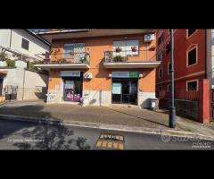 Cave, locale commerciale  zona centrale