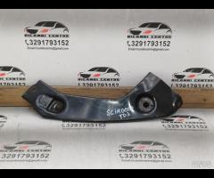 STAFFFA SUPPORTO SEDE FARO FANALE ANTERIORE DX VOL