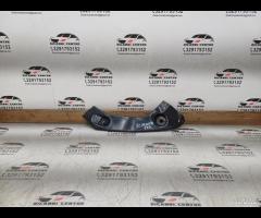 STAFFFA SUPPORTO SEDE FARO FANALE ANTERIORE DX VOL