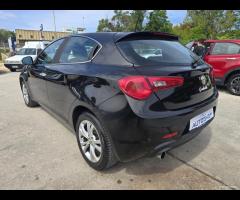 Alfa Romeo Giulietta 1.6 JTDm-2 105 CV - 6