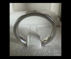 FEDE MATRIMONIALE IN ORO BIANCO 18kt. E DIAMANTE