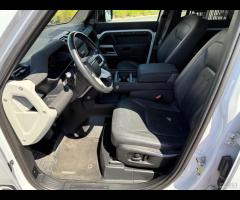 Land Rover Defender 110 2.0 si4 phev SE PHEV awd 4 - 7