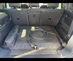 Land Rover Defender 110 2.0 si4 phev SE PHEV awd 4 - 11