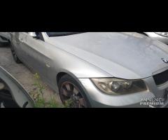 Ricambi BMW 320 D SW del 2006