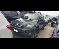 Ricambi Toyota Rav 4 2.2 D del 2006