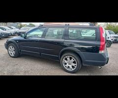 Volvo V70 2.4 D5 AWD cross country