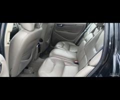 Volvo V70 2.4 D5 AWD cross country - 9