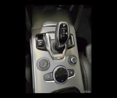 Alfa Romeo Stelvio 2.2 Turbodiesel 210 CV AT8 Q4 V - 14