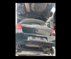 Portellone toyota yaris