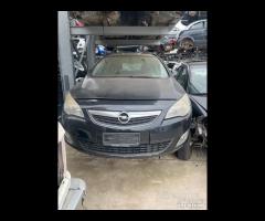 Ricambi musata opel astra 2014