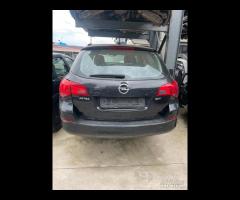 Ricambi musata opel astra 2014