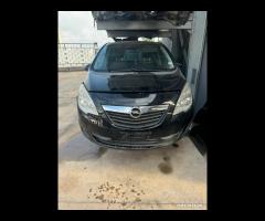 RICAMBI OPEL MERIVA CON PORTE CONTROVENTO 2010