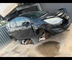 RICAMBI OPEL MERIVA CON PORTE CONTROVENTO 2010