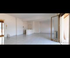Panoramico Attico 5 vani zona Torrelunga 18/25