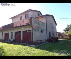 Soluzione immobiliare TRE appartamenti e annessi - 8