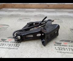 CRIC SOLLEVATORE RUOTA CITROEN C3 II/ PEUGEOT 207 - 14