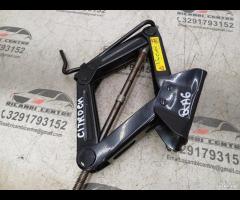 CRIC SOLLEVATORE RUOTA CITROEN C3 II/ PEUGEOT 207 - 17