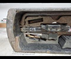 KIT EMERGENZA ATTREZZI SOLLEVATORE RUOTA JAGUAR S- - 3