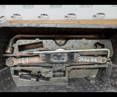 KIT EMERGENZA ATTREZZI SOLLEVATORE RUOTA JAGUAR S- - 14