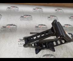 CRIC SOLLEVATORE RUOTA FORD FOCUS 2014 BCP917080AB