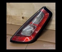 STOP FANALINO POSTERIORE FIAT PUNTO EVO LED DX