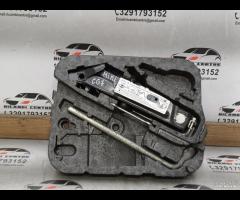 KIT EMERGENZA ATTREZZI SOLLEVATORE RUOTA MINI R50