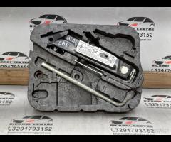 KIT EMERGENZA ATTREZZI SOLLEVATORE RUOTA MINI R50