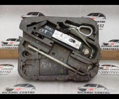 KIT EMERGENZA ATTREZZI SOLLEVATORE RUOTA MINI R50