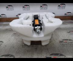 KIT EMERGENZA ATTREZZI SOLLEVATORE RUOTA NISSAN MI - 9