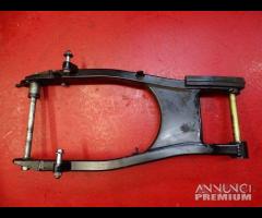 FORCELLONE POSTERIORE SUZUKI MARAUDER 800