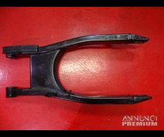 FORCELLONE POSTERIORE SUZUKI MARAUDER 800 - 8
