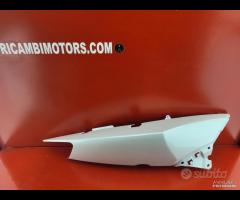 CARENA FIANCHETTO DX SOTTO SELLA YAMAHA TMAX T MAX
