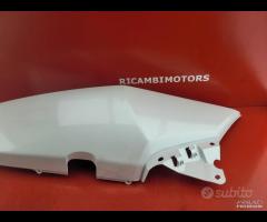 CARENA FIANCHETTO DX SOTTO SELLA YAMAHA TMAX T MAX - 7