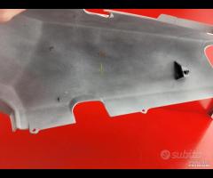 CARENA FIANCHETTO DX SOTTO SELLA YAMAHA TMAX T MAX - 9