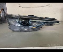 Faro Anteriore Dx DANNEGGIATO Per Maserati Levante