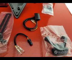 KIT TAMPONI PORTATARGA TRIUMPH STREET TRIPLE