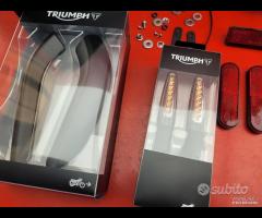 KIT TAMPONI PORTATARGA TRIUMPH STREET TRIPLE