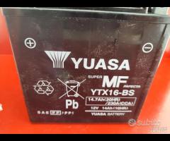 BATTERIA TRIUMPH TIGER 800