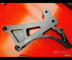 VARI RICAMBI PEDANE VALTER MOTO KAWASAKI ZX10R - 6