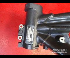 TELAIO TARGA E DOCUMENTI TRIUMPH TIGER 1050 - 11