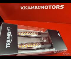 KIT TAMPONI PORTATARGA TRIUMPH STREET TRIPLE - 11
