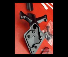 PORTATARGA TRIUMPH STREET TRIPLE R S RS - 9