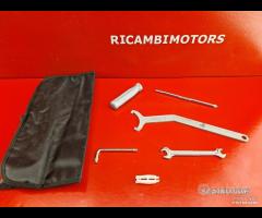 KIT ATTREZZI BMW C650GT