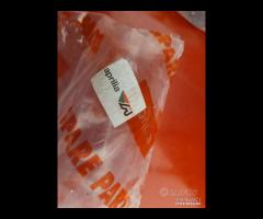 POGGIAPIEDI DX APRILIA SCARABEO 50 100