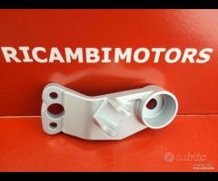 SUPPORTO PEDANA SX YAMAHA MT03